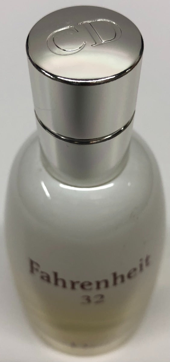 Fahrenheit "32"